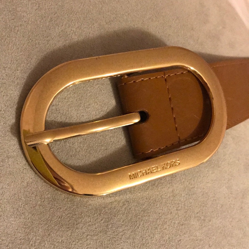 MICHAEL KORS LARGE BUCKEL BELT